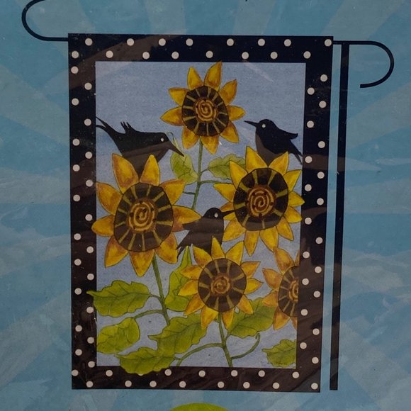 Art Flag Small Garden Flag 12.5in x 18in Sunflowers Birds Fade Resistant Sealed - Picture 9 of 11